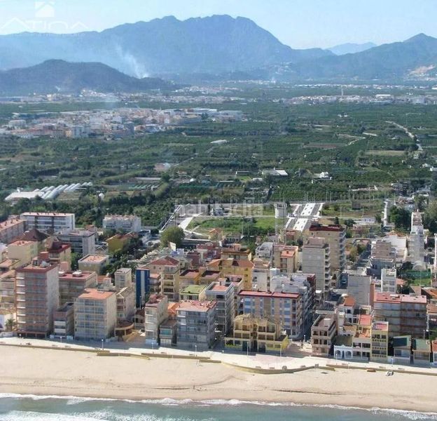 Foto 9efa1bd1-ce5d-46fe-bac4-b292fa112817. Apartament amb aparcament a Bellreguard