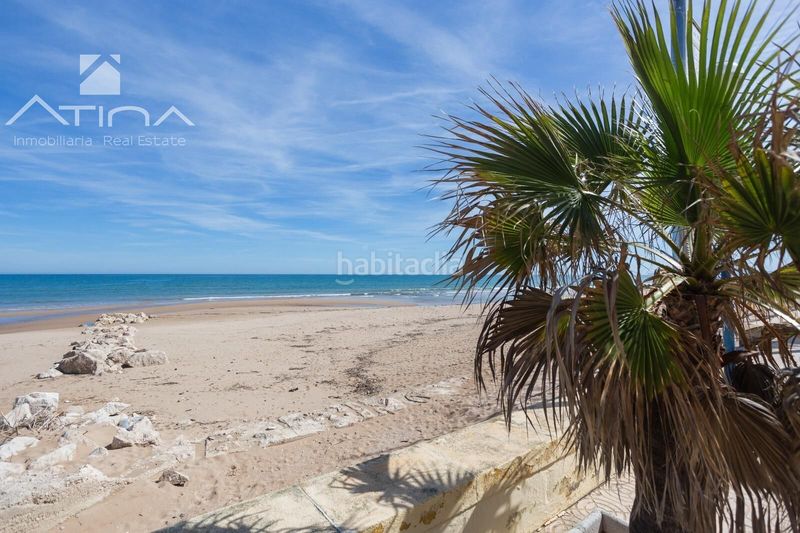 Foto aa311a95-02e1-4255-9979-b4978f5cb3e1. Casa adossada a Miramar