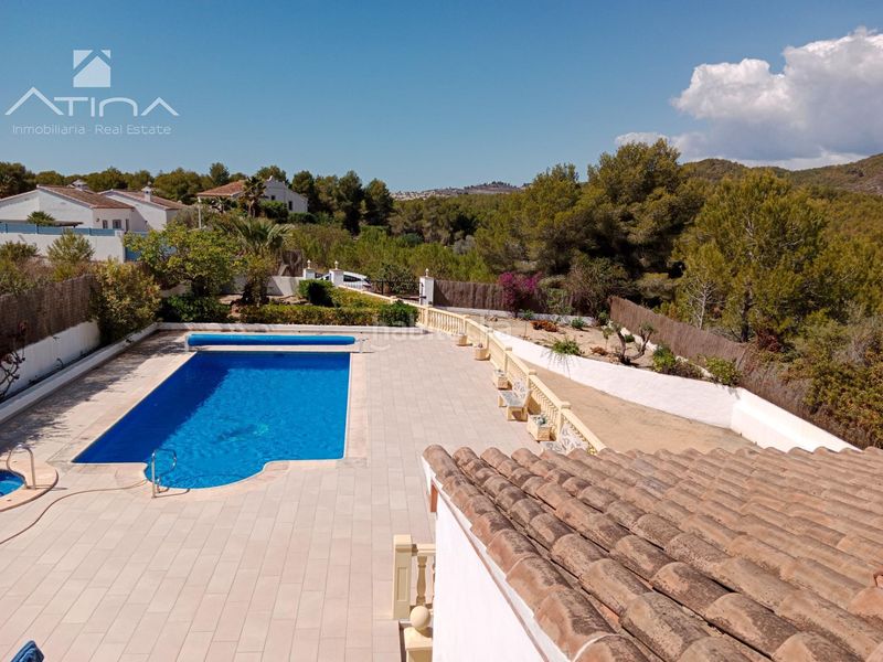 Foto 293f75b7-e1d9-4a5f-9d9e-9a0f66251ca2. Xalet amb calefacció aparcament piscina a Partida Comunes-Adsubia Xàbia