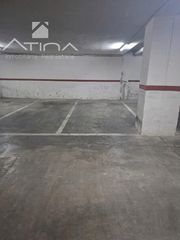 Aparcament cotxe a Benipeixcar - El Raval