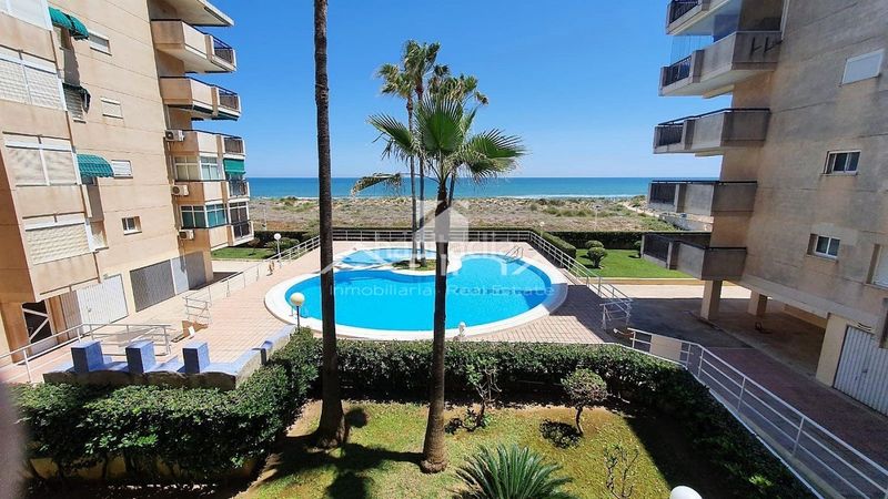 Foto deebca16-5cce-455a-a936-01a285a854ec. Apartament amb piscina a Daimús