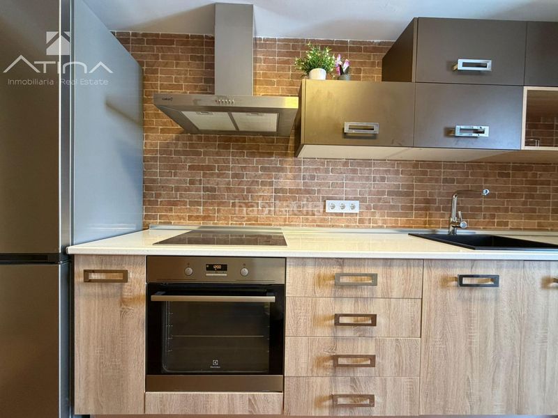 Foto f10ea906-dde9-406e-b3da-efa9cf640d30. Pis a Plaza Elíptica - República Argentina Gandia