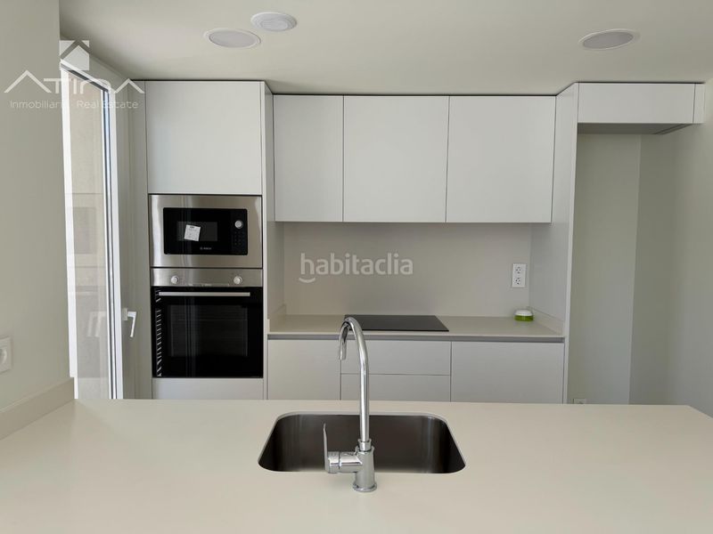 Foto 125e284d-90cc-47ad-ae6e-98675ce4e725. Apartament amb aparcament piscina a Centro Ciudad Xàbia