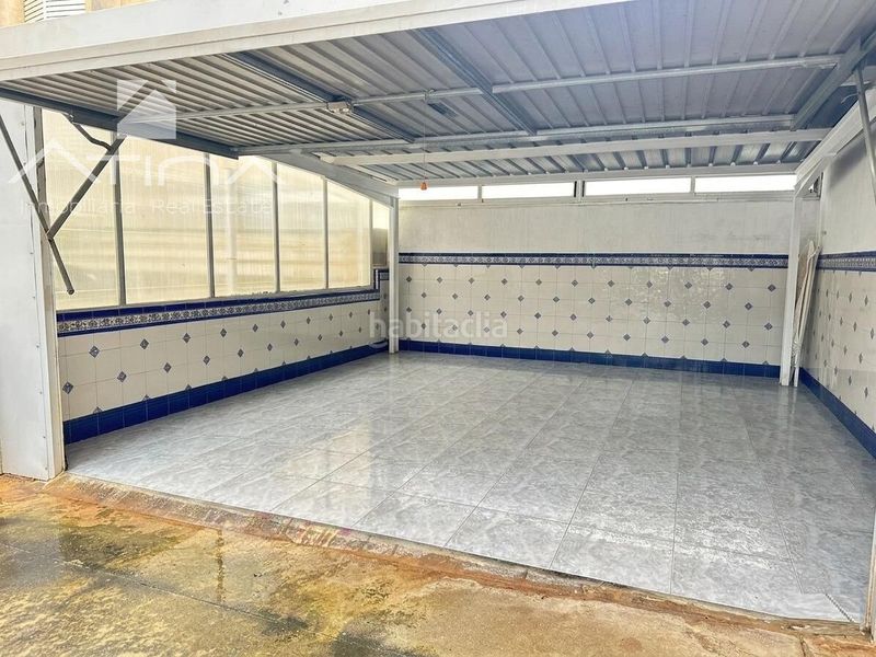 Foto c6570b8f-5742-40c4-bbe6-51e813ea8f5e. Planta baixa amb calefacció aparcament piscina a Daimús