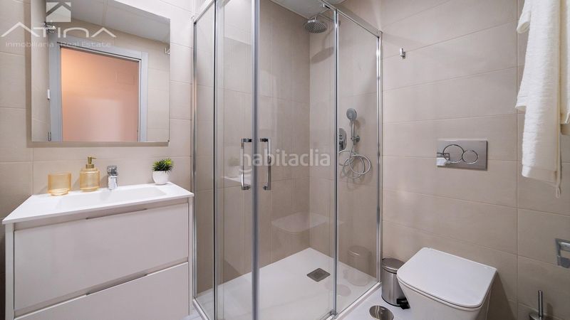 Foto 60bd88d7-4f01-43f2-8f6e-d142838e29a0. Apartament amb aparcament piscina a Via Parque Benidorm