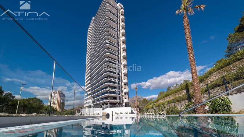 Foto 71833062-8924-4d8f-830d-043767d87c70. Apartament amb aparcament piscina a Via Parque Benidorm