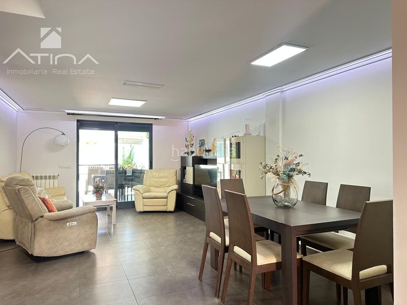 Foto dd564189-f1eb-48a5-8a60-94ba12303cd0. Casa aparellada amb aparcament piscina a Daimús