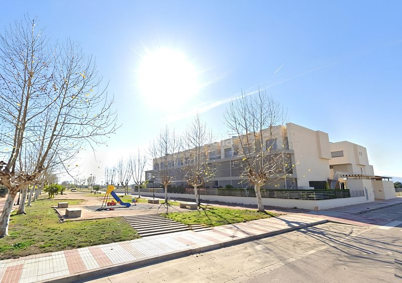 Foto 288a21a8-97c3-4a81-a2a6-89e46950e765. Planta baixa amb calefacció aparcament piscina a Daimús