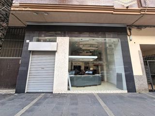 Geschäftsraum in Plaza Elíptica - República Argentina. Local comercial en venta en gandía, de 349 m2 en zona céntrica c