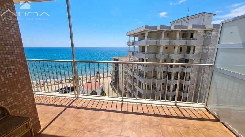 Foto 5f2b6b72-6dd7-4b25-8e13-556cd78cb32c. Apartamento  en venta en primera línea de la playa con vistas al mar y totalmente reformado en Bellreguard