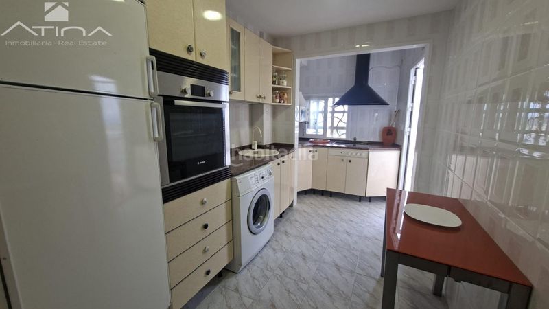 Foto 6ca81972-5d6a-42a7-a423-967936f0f0f4. Apartamento  en venta en primera línea de la playa con vistas al mar y totalmente reformado en Bellreguard