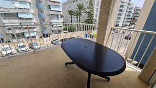 Apartment in Daimús. Apartamento en venta en playa de daimús con piscina, ascensor y