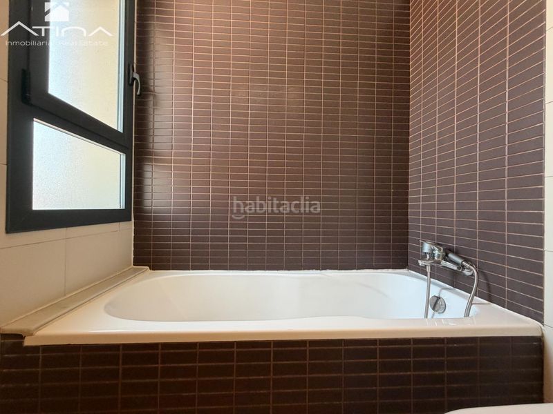 Foto 37d1d647-aa7c-4635-b2e6-f3a43b7e1b9c. Dúplex amb aparcament a Beniarjó
