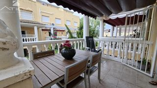Casa adossada a Daimús. Adosado en venta en playa de daimús a 500 m del mar con 3 habita