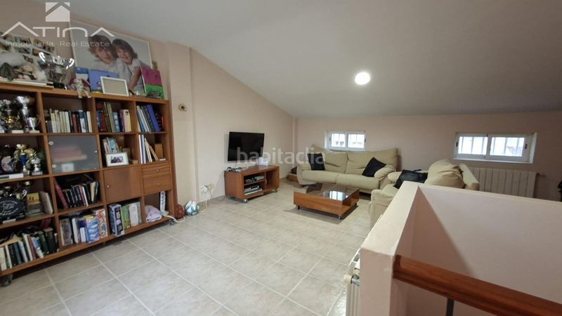 Foto ecd78527-bc1f-4124-ba1e-1e8ed5eb9c11. Casa adossada amb calefacció aparcament piscina a Daimús