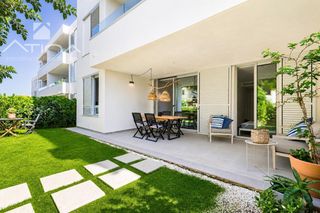 Ground floor in Avenida de augusta 44. Planta baja en jávea con jardín privado, terraza y piscina  vía