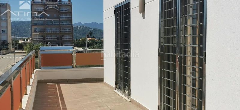 Foto 1e3d8bc7-49d4-4aad-8bc7-84946dad5bd8. Xalet amb aparcament piscina a Oliva playa Oliva