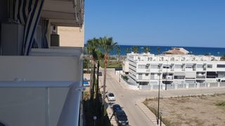 Appartement in Daimús. Apartamento en daimús con vistas al mar, 2ª línea de playa a sol