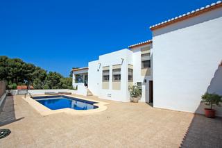 Chalet in Las Rotas / Les Rotes