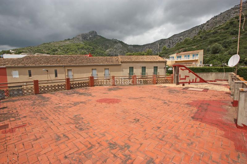 Foto 4a98597b-f5b5-4345-a3f4-b75909ef1ebc. Masia amb aparcament a Sagra