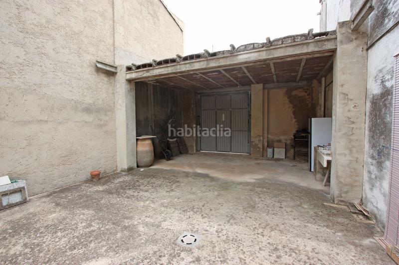 Foto c2fe3079-342e-47f7-a30b-91f210bbceb0. Masia amb aparcament a Sagra