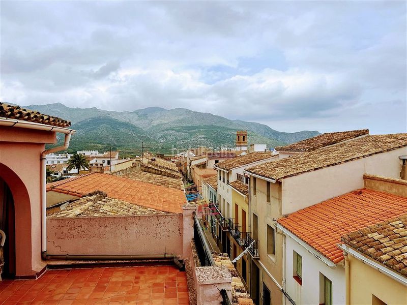 Foto d7c479cc-27c0-4cdd-87fb-ec17e5050596. Casale in Orba