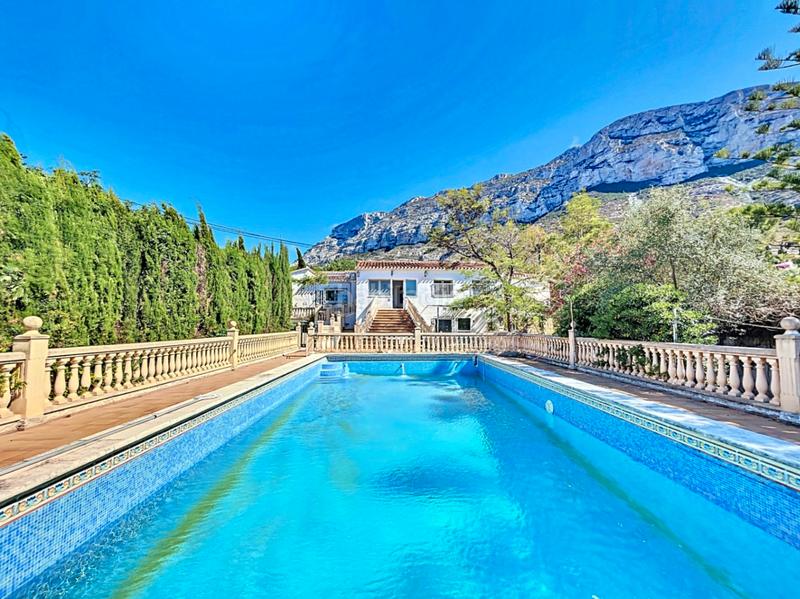 Foto 027d2c09-7ef6-4380-97f3-73bd6c0f68c9. Chalet mit heizung parking pool in El Montgó Dénia