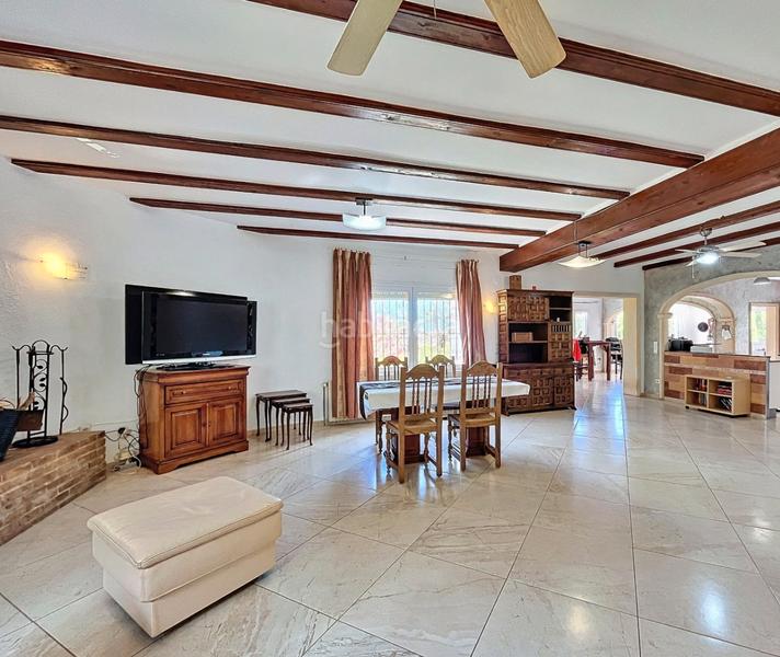 Foto d09f4967-e582-43fd-a8a1-48ae367c6424. Chalet mit heizung parking pool in El Montgó Dénia