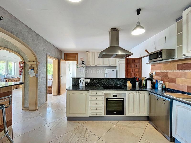 Foto 8ba20398-58e3-4579-b104-3957037a10f2. Chalet con riscaldamento parcheggio piscina in El Montgó Dénia