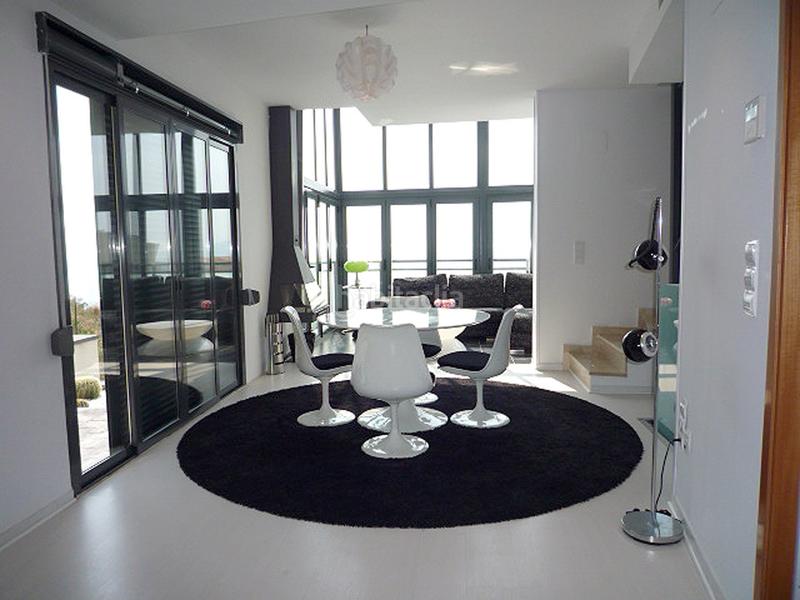 Foto 897e7e77-dee7-47f9-970f-33a9d87ecec8. Semi detached house with parking pool in Maryvilla Calp