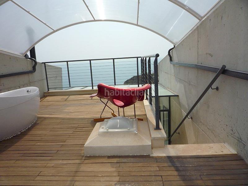 Foto dbdc99bb-399e-4f42-b933-53c11714a619. Semi detached house with parking pool in Maryvilla Calp