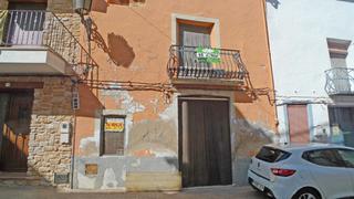 Masia a Castell de Castells