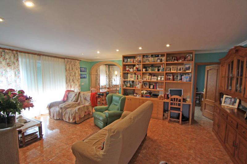 Foto 8869febd-7bd7-47e3-ad40-262c5d88ed4d. Chalet en El Montgó Dénia