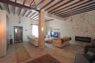 Masia a Orba