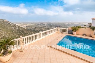 Chalet en La Pedrera-Vessanes