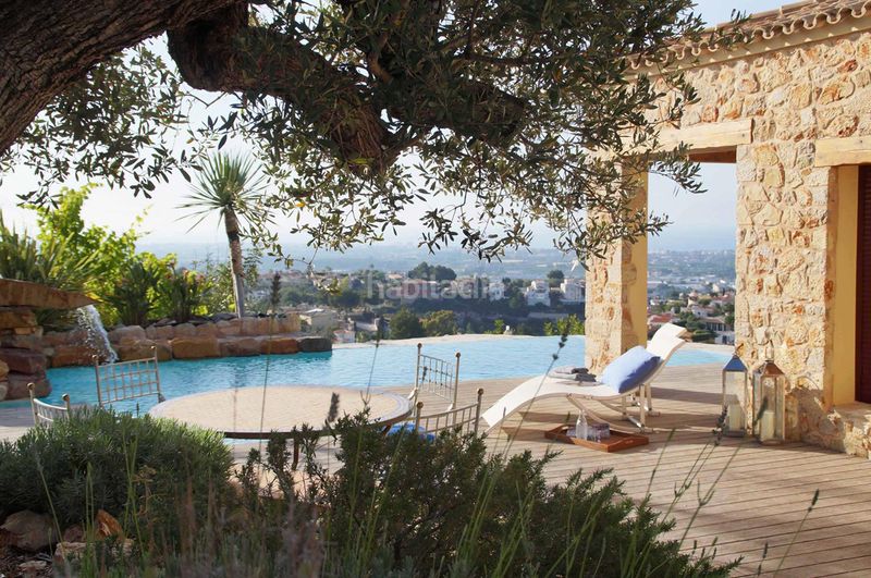 Foto 83b37da0-c35c-408e-b349-a1f0453283aa. Chalet with heating parking pool in La Pedrera-Vessanes Dénia