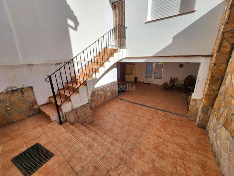 Foto 3223de13-4b87-4df5-a1d9-09a6a9986a55. Masia amb aparcament a Tormos