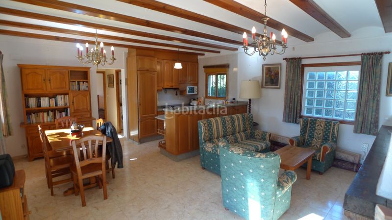 Foto 96fa6de3-1f7d-400c-8e5d-42a3f032c55f. Chalet mit parking pool in Orba