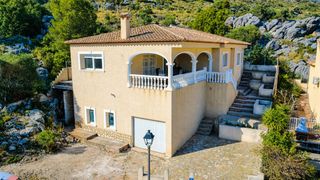 Chalet en Tormos