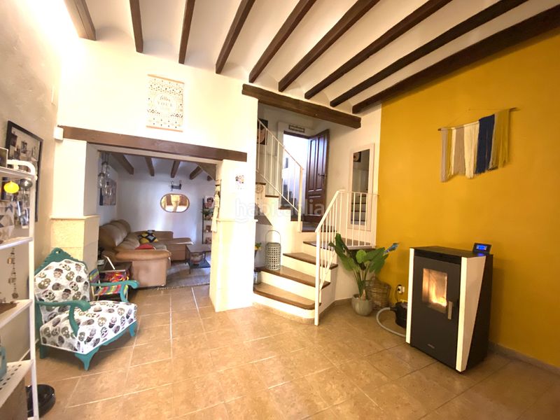Foto df64464d-8adb-4635-a38f-20ad482b662a. Casa adossada amb calefacció a Sanet y Negrals