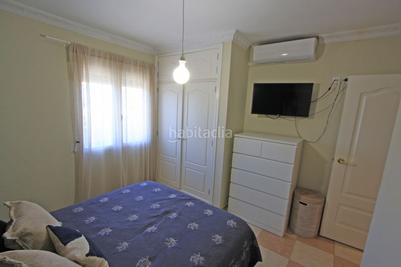 Foto a7579d24-e0e4-44e3-bdbe-4447b55f84f8. Apartament amb calefacció aparcament piscina a Les Bassetes - El Marjal Dénia