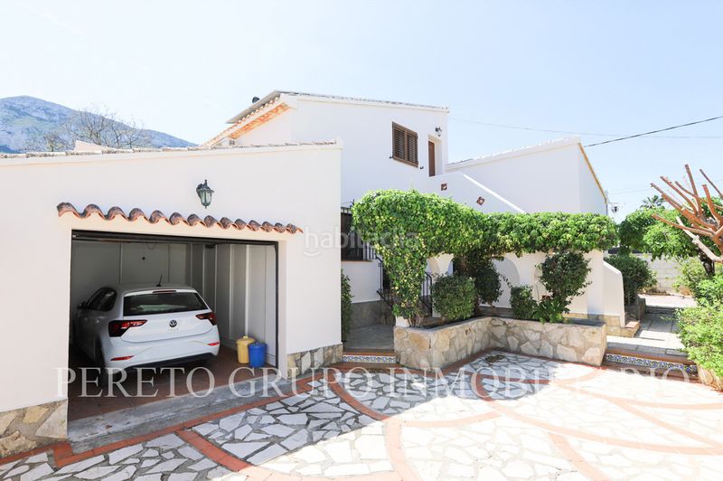 Foto e6c18dca-a882-4377-8ca2-e2ad29a61b74. Chalet with heating parking pool in El Montgó Dénia