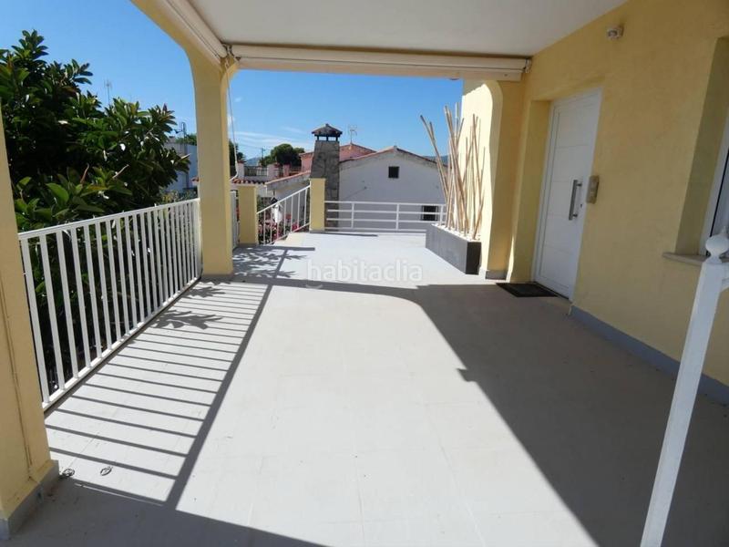 Foto e3d819af-49b2-483b-b243-0be300f740e3. Xalet a avinguda de la mar mediterrania 2 a Pueblo Benicarló