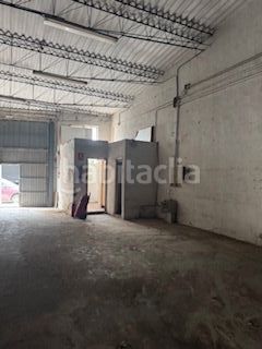 Foto f5d7b63e-64b2-4818-a29f-8bcbf2040592. Fabrikhalle in Pueblo Benicarló