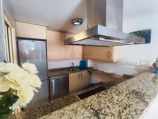 Appartement  Carrer de césar cataldo. Se vende piso a 100 metros de la playa