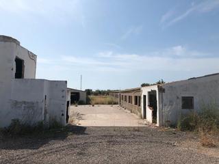 Bâtiment à usage industriel  N/a. Nave a la venta en traiguera