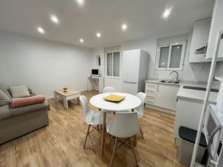 Rent Flat in Centre-Zona Alta. Piso reformado  2 d centro