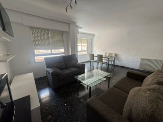 Affitto Appartamento in Centre-Zona Alta. Piso  4 estudiantes junto universidad y escuela de arte