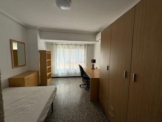 Lloguer Pis a Centre-Zona Alta. Piso 4d junto universidad estudiantes