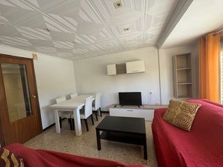 Miete Etagenwohnung in Centre-Zona Alta. Piso centro ascensor 3d junto universidad